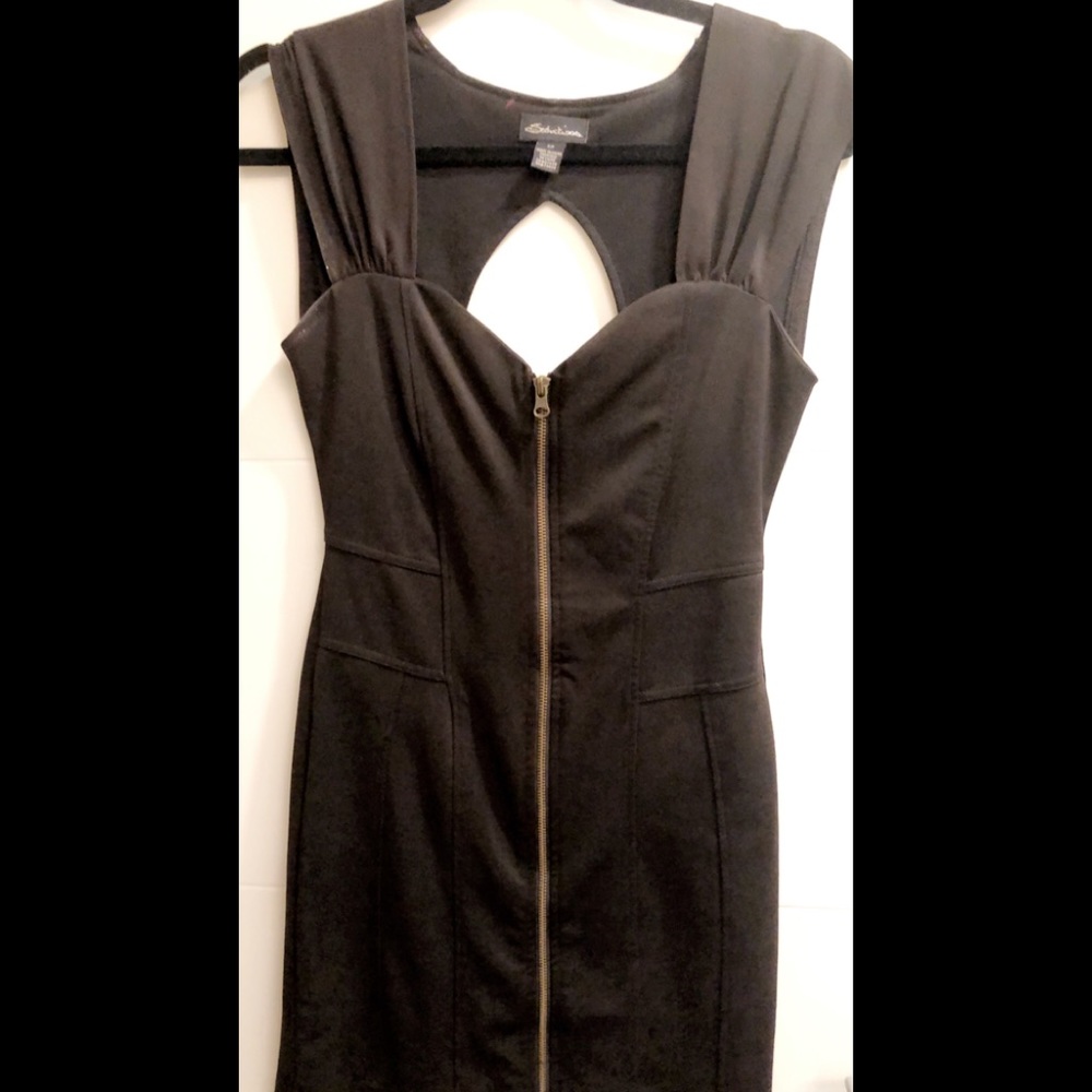 BLACK MID ZIP DRESS